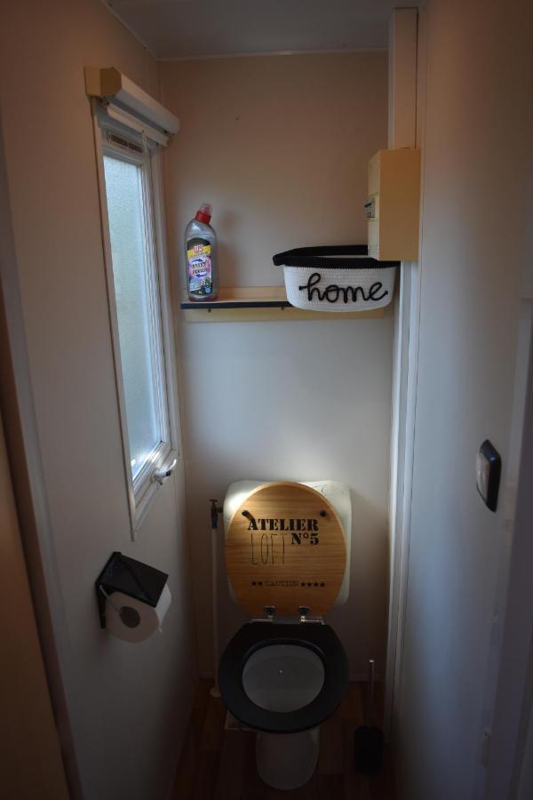 Mobil-Home Sur Terrain Bucolique イエール エクステリア 写真